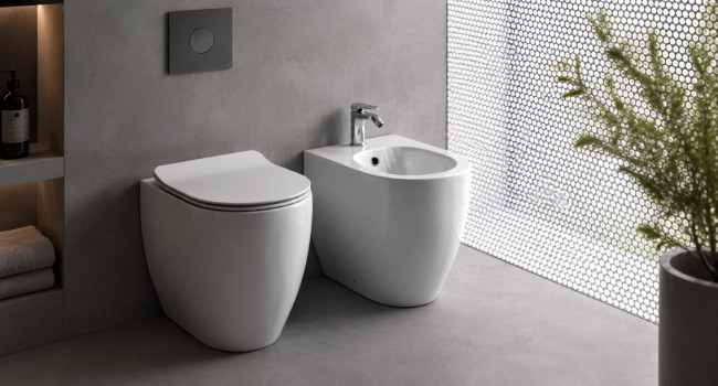 Freestanding Italian Toilet Float
